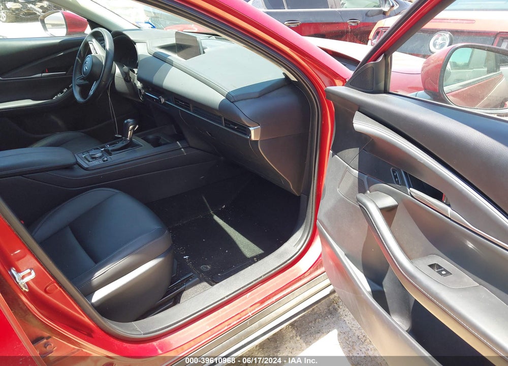 2022 MAZDA CX-30 SELECT VIN: 3MVDMBBL4NM436846