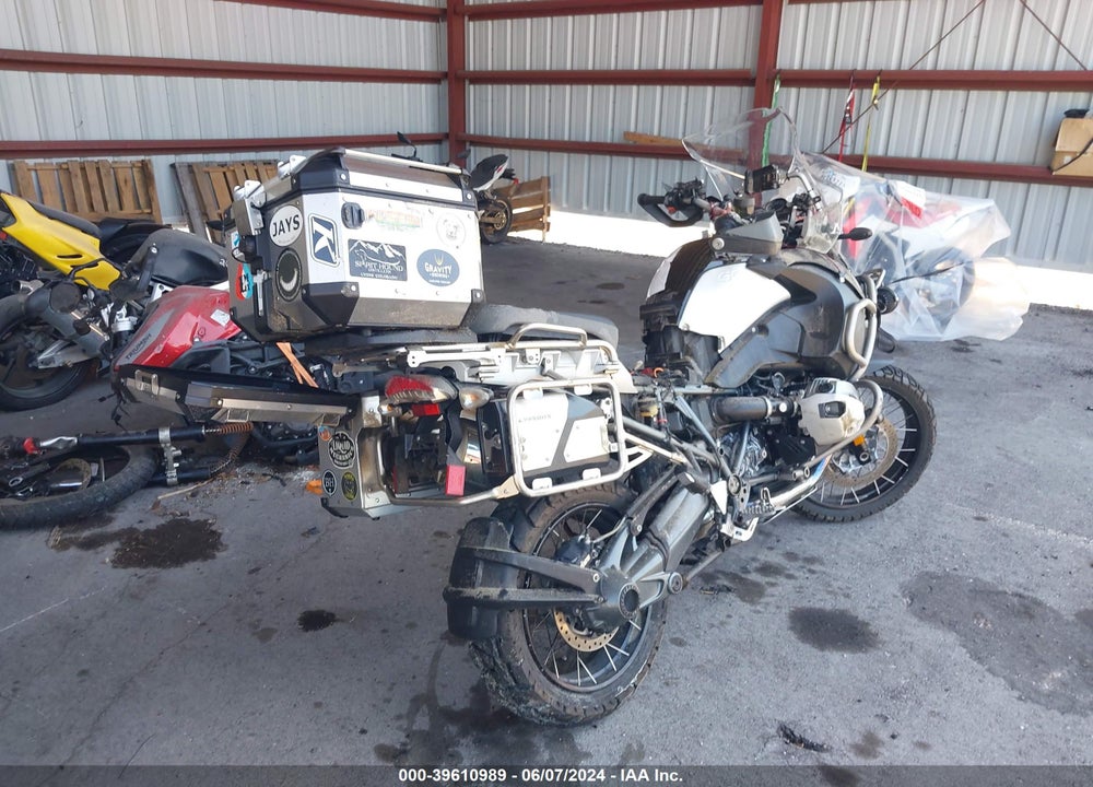 2012 BMW R1200 GS ADVENTURE VIN: WB1048000CZX68044