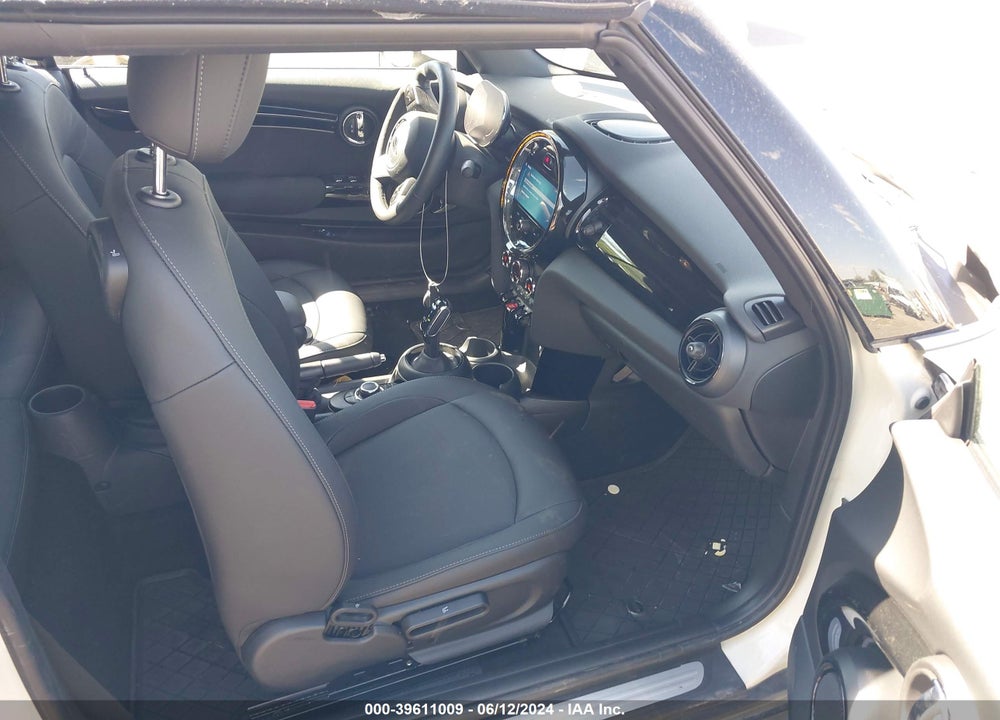 2023 MINI CONVERTIBLE COOPER VIN: WMW23DL01P3P77103