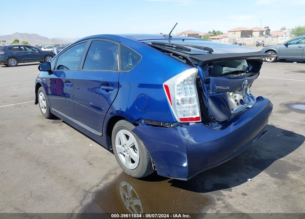 2011 TOYOTA PRIUS THREE VIN: JTDKN3DU6B0300329