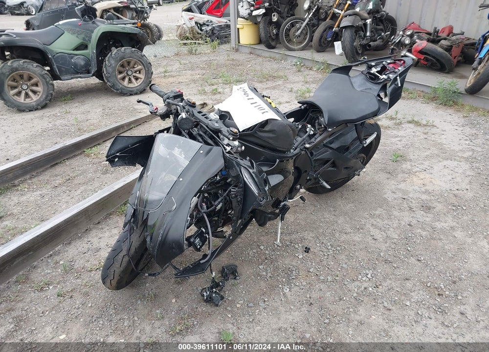 2020 YAMAHA YZFR1 VIN: JYARN66E9LA000829