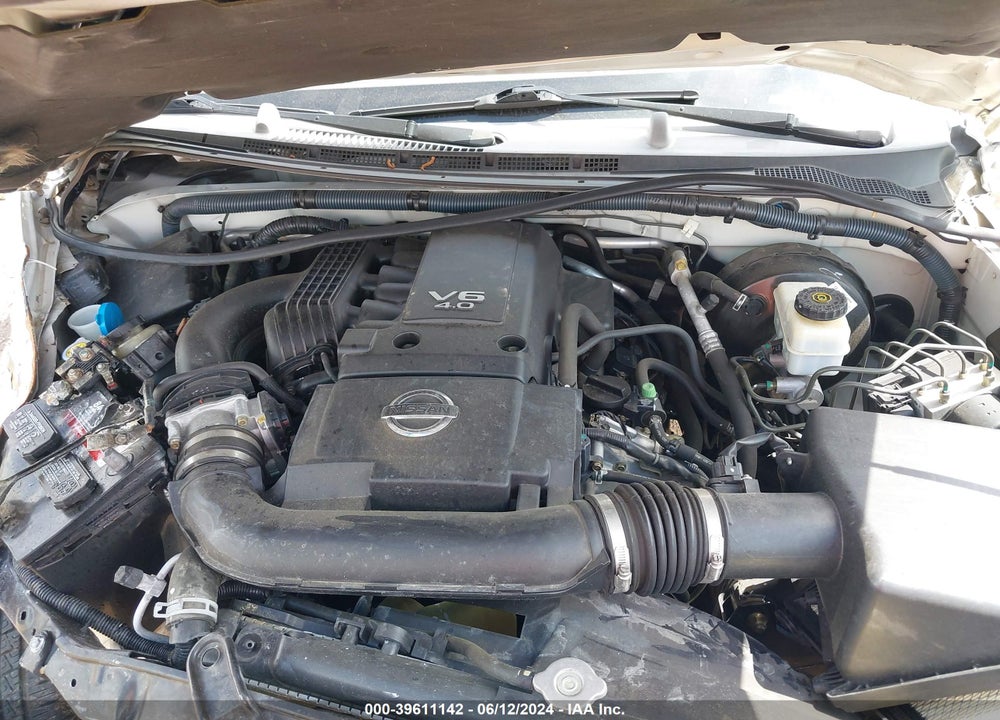 2005 NISSAN FRONTIER SE VIN: 1N6AD06U05C427331