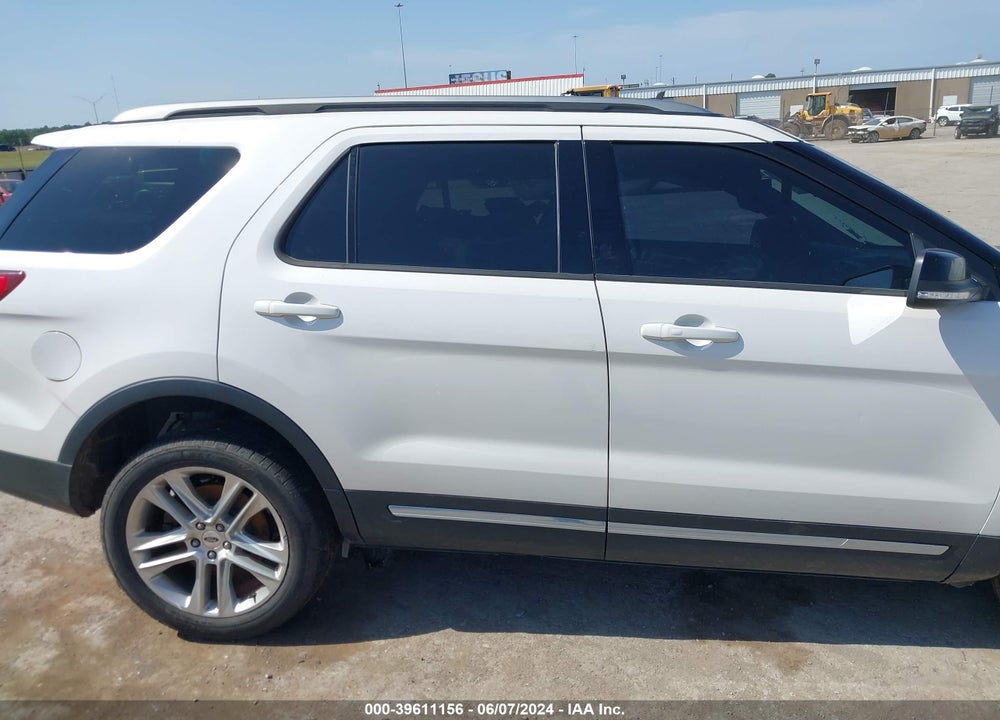 2017 FORD EXPLORER XLT VIN: 1FM5K8D88HGE37399