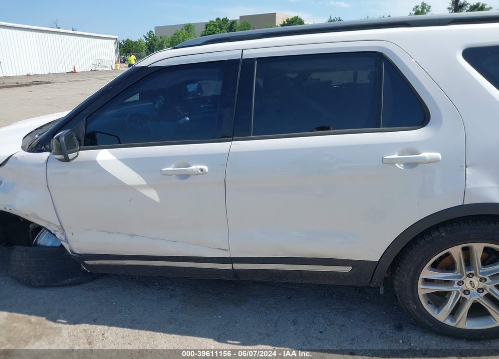 2017 FORD EXPLORER XLT VIN: 1FM5K8D88HGE37399