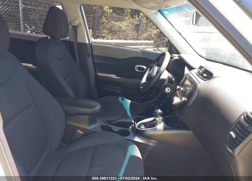 2018 KIA SOUL VIN: KNDJN2A28J7523325