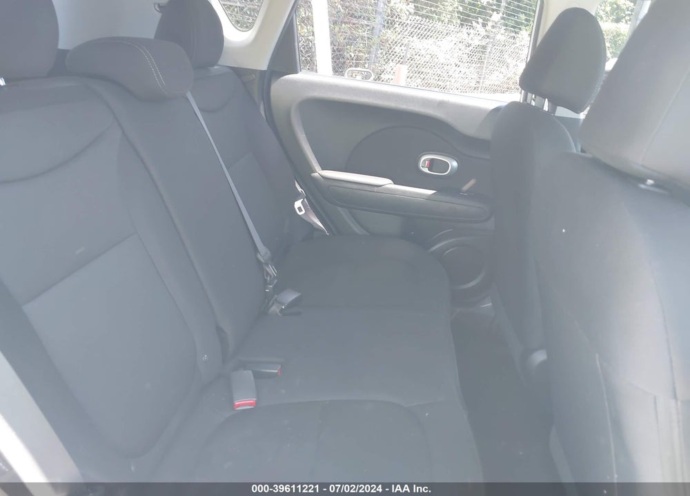 2018 KIA SOUL VIN: KNDJN2A28J7523325