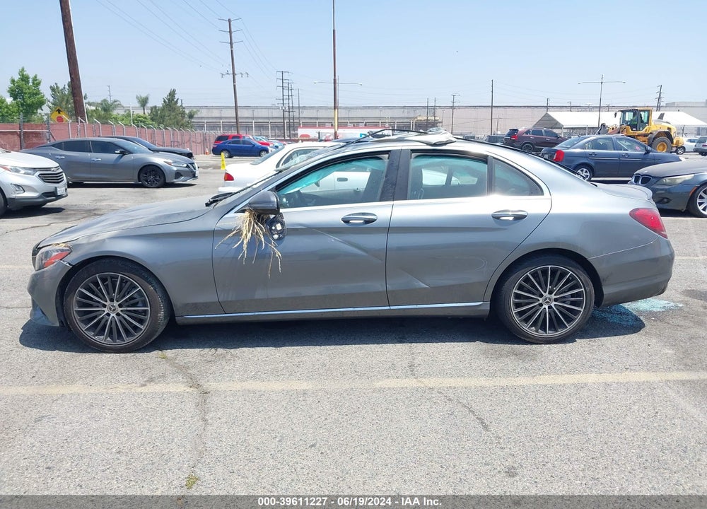2019 MERCEDES-BENZ C 300 VIN: 55SWF8DB6KU315827