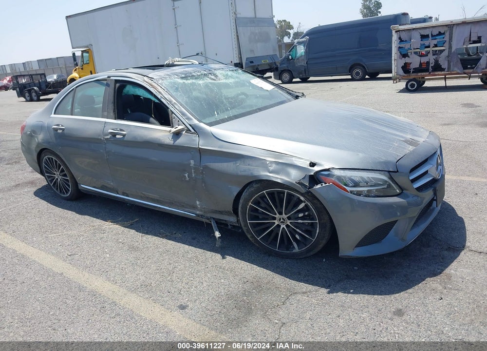 2019 MERCEDES-BENZ C 300 VIN: 55SWF8DB6KU315827