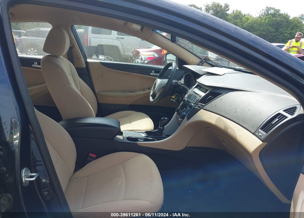 2013 HYUNDAI SONATA GLS VIN: 5NPEB4AC9DH648185