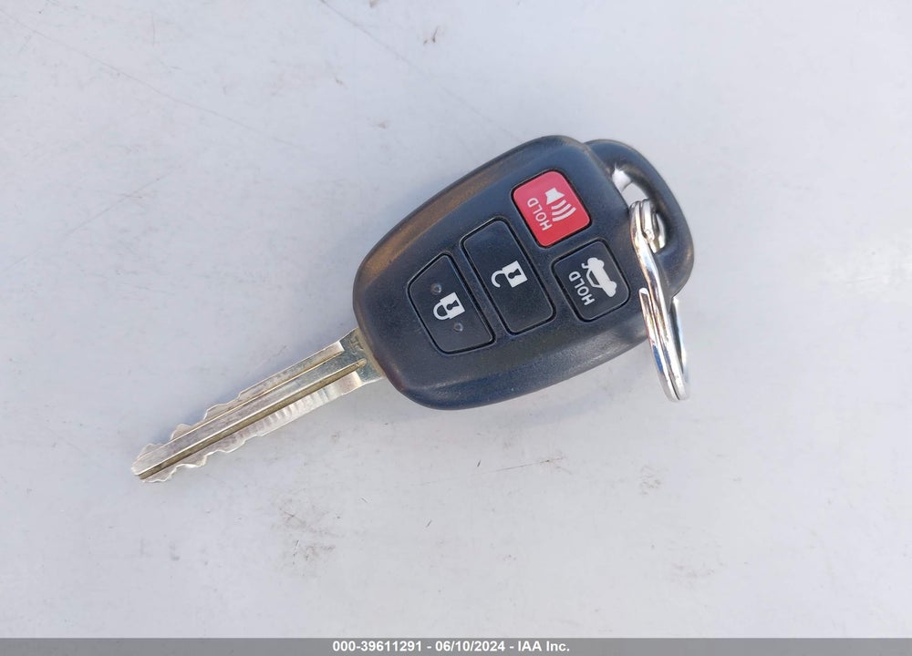 2019 TOYOTA COROLLA LE VIN: 5YFBURHE7KP901439