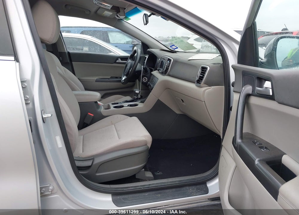 2018 KIA SPORTAGE LX VIN: KNDPM3ACXJ7481901