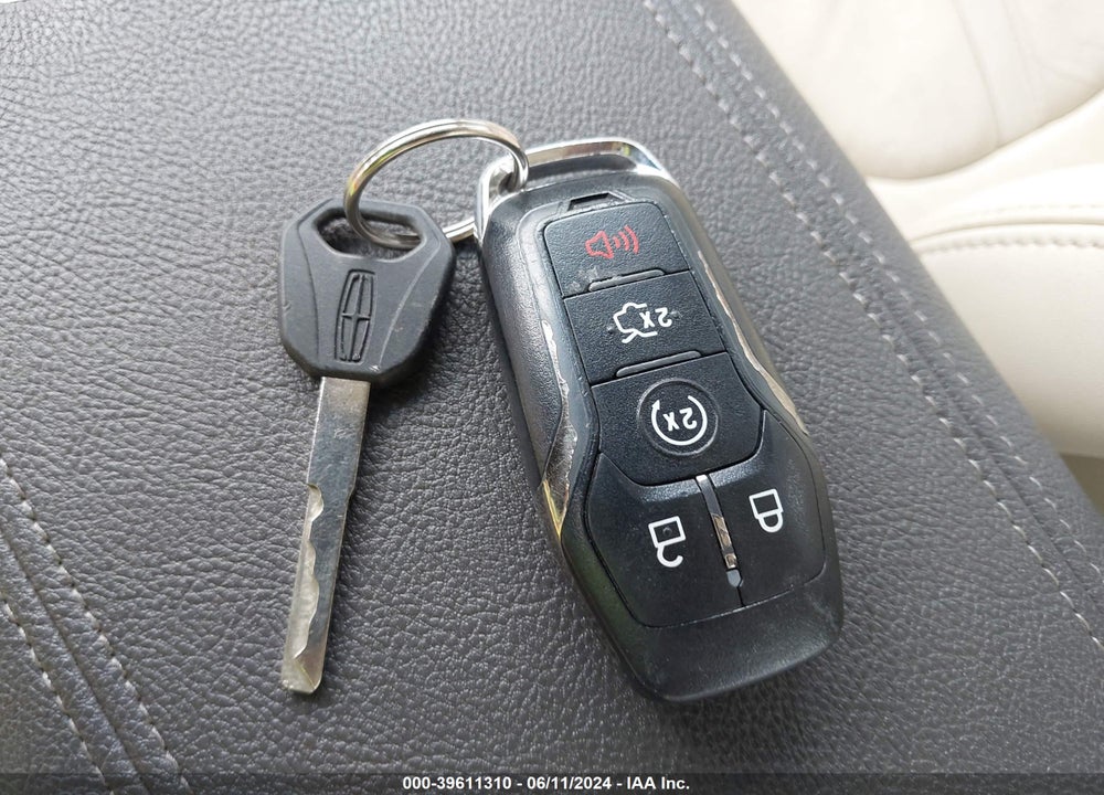 2014 LINCOLN MKZ HYBRID VIN: 3LN6L2LU4ER819396