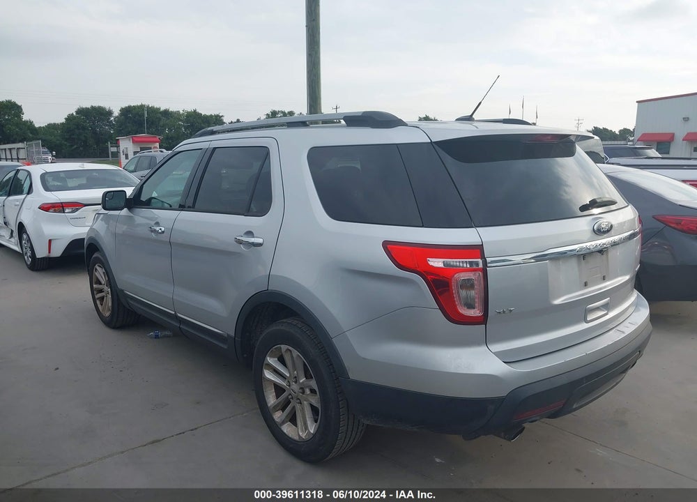 2015 FORD EXPLORER XLT VIN: 1FM5K7D84FGA14844
