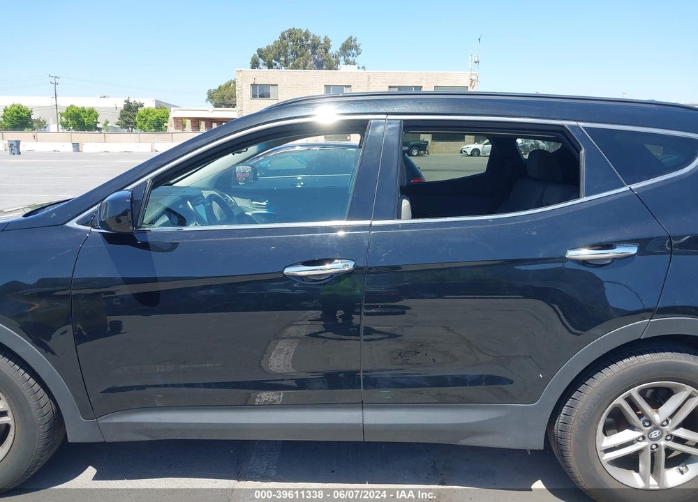 2017 HYUNDAI SANTA FE SPORT 2.4L VIN: 5NMZUDLB2HH034808