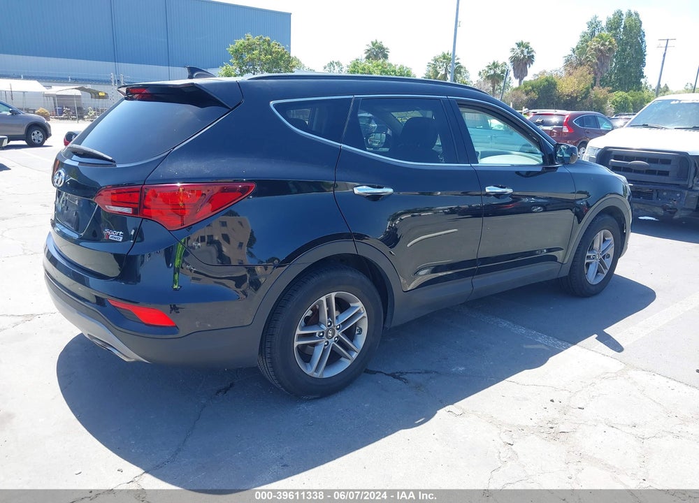 2017 HYUNDAI SANTA FE SPORT 2.4L VIN: 5NMZUDLB2HH034808