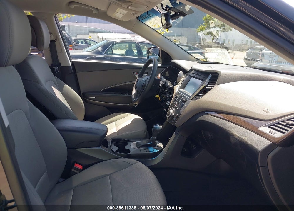 2017 HYUNDAI SANTA FE SPORT 2.4L VIN: 5NMZUDLB2HH034808