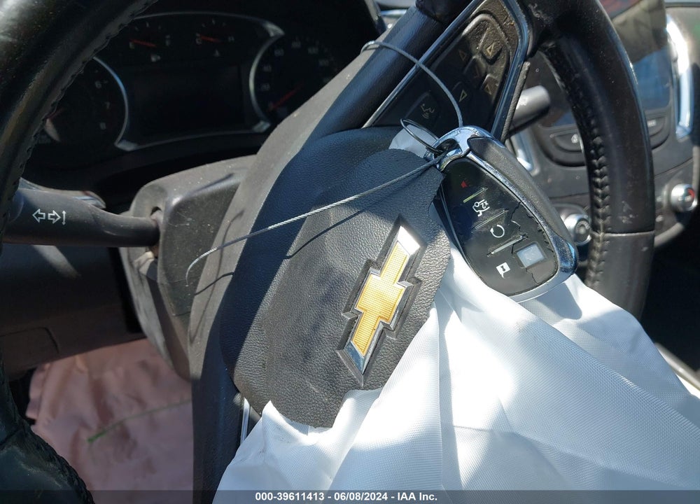 2018 CHEVROLET MALIBU LT VIN: 1G1ZD5STXJF237022