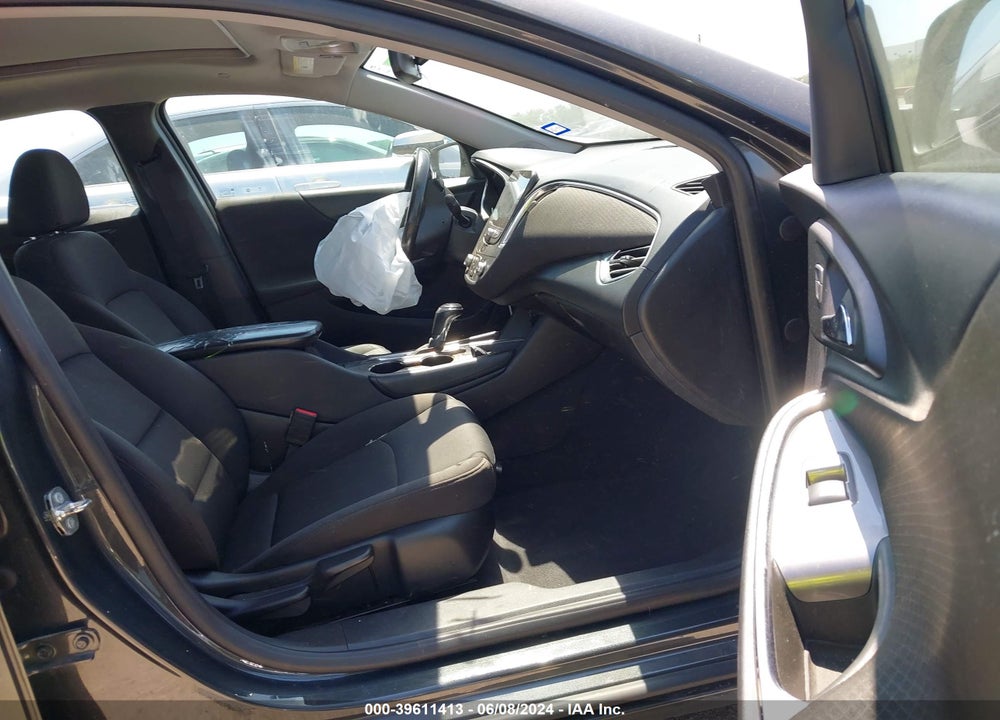 2018 CHEVROLET MALIBU LT VIN: 1G1ZD5STXJF237022