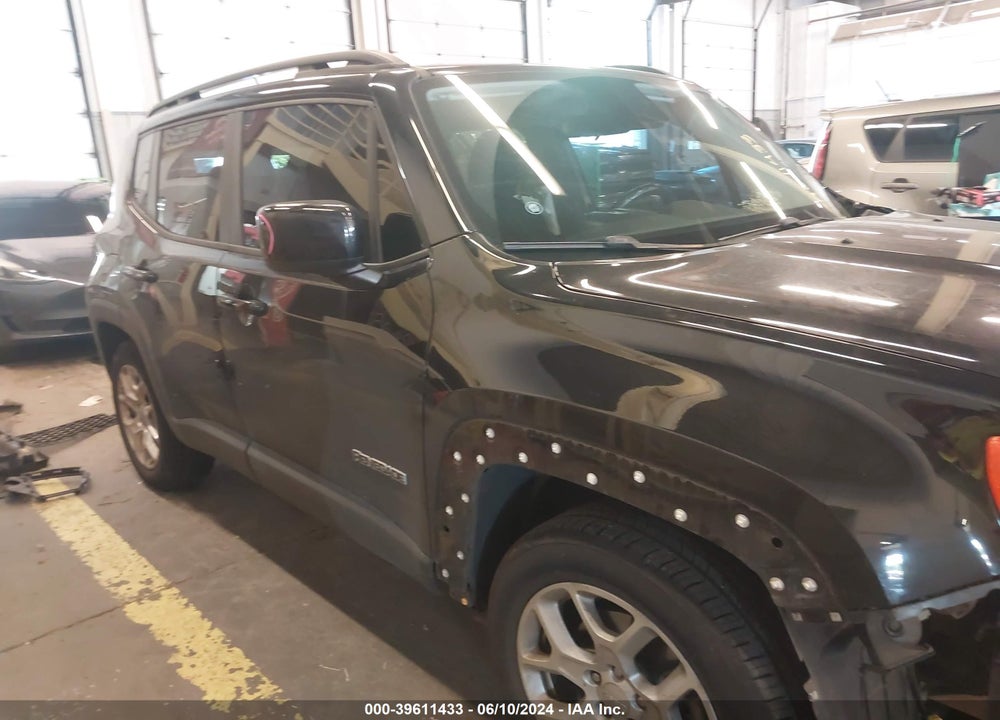 2016 JEEP RENEGADE LATITUDE VIN: ZACCJABT3GPD83850