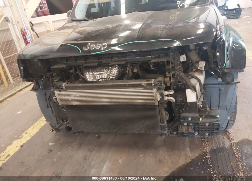 2016 JEEP RENEGADE LATITUDE VIN: ZACCJABT3GPD83850
