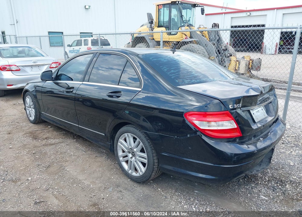 2008 MERCEDES-BENZ C 300 LUXURY/SPORT VIN: WDDGF54XX8R030573