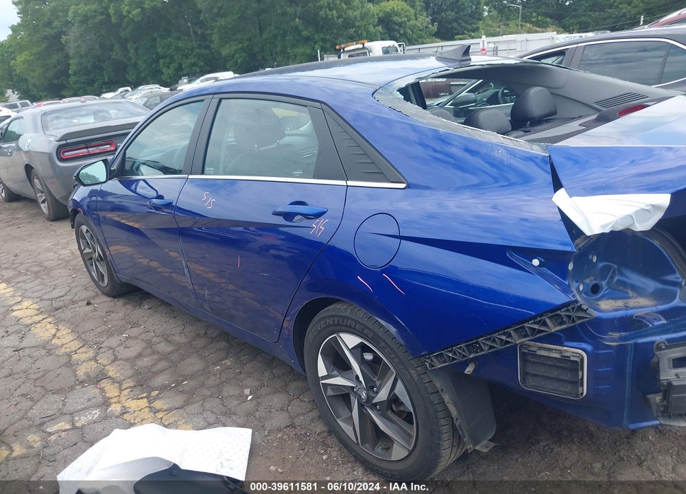 2022 HYUNDAI ELANTRA VIN: 5NPLP4AG7NH067250