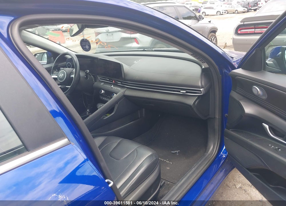 2022 HYUNDAI ELANTRA VIN: 5NPLP4AG7NH067250