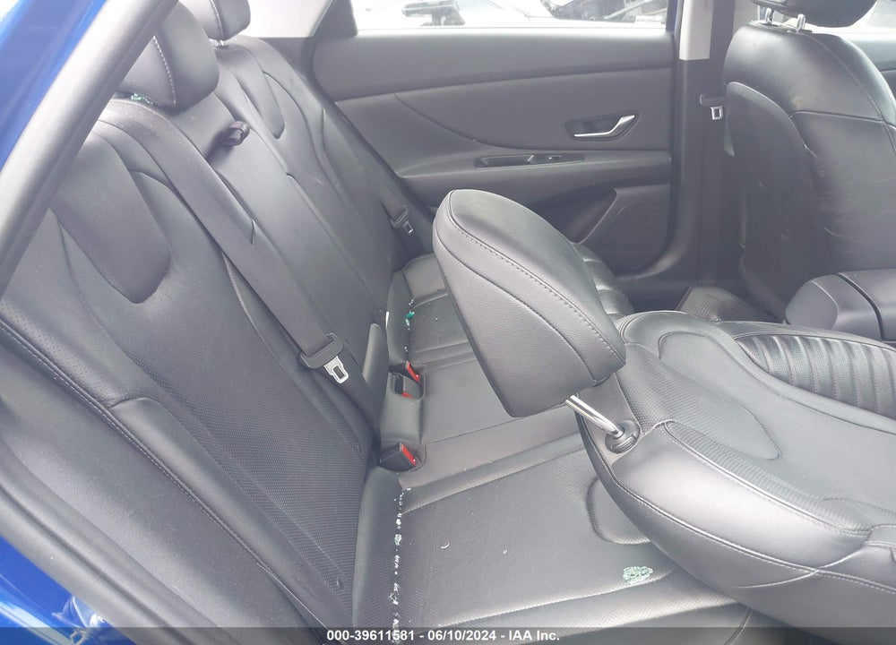 2022 HYUNDAI ELANTRA VIN: 5NPLP4AG7NH067250