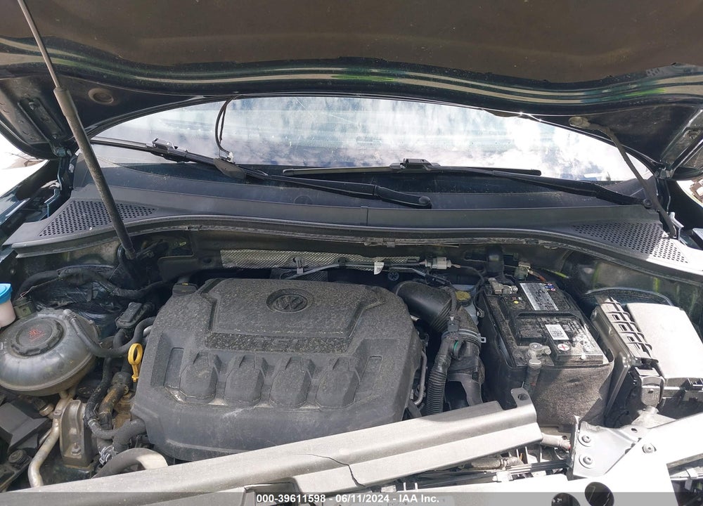 2019 VOLKSWAGEN TIGUAN VIN: 3VV2B7AX9KM064868