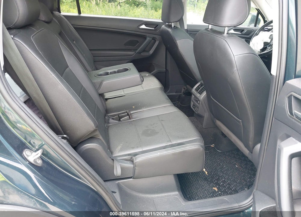 2019 VOLKSWAGEN TIGUAN VIN: 3VV2B7AX9KM064868