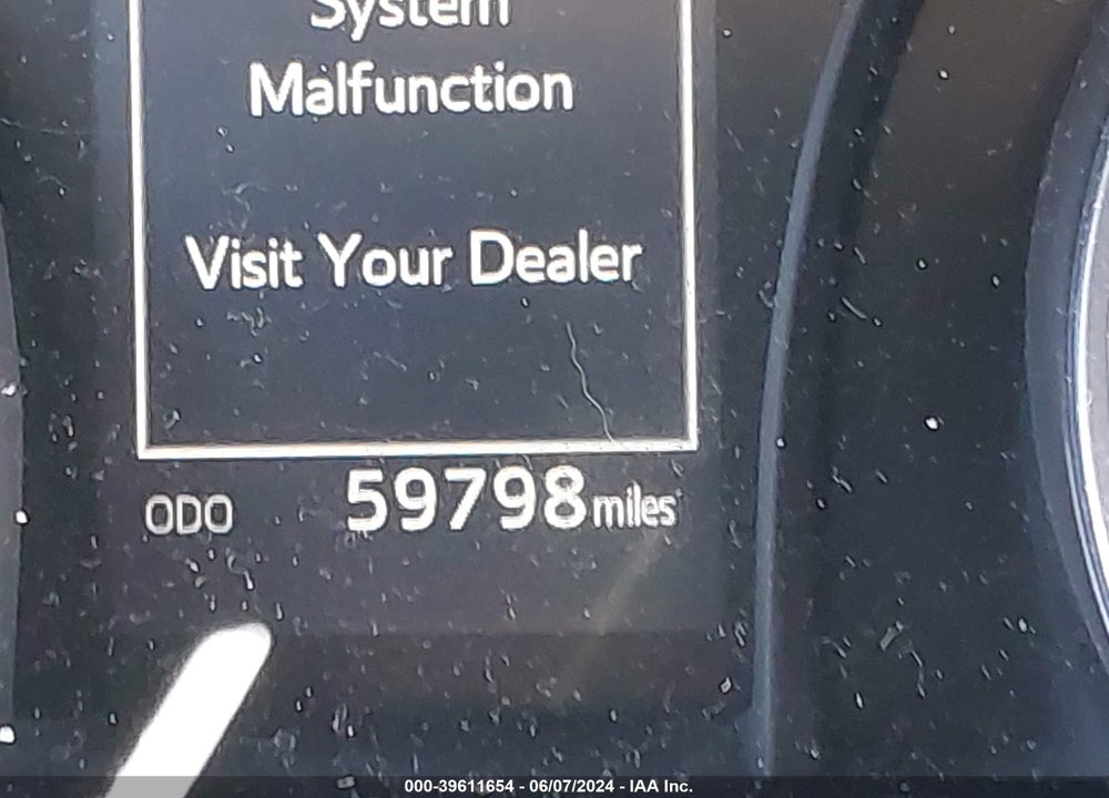 2018 TOYOTA CAMRY LE VIN: 4T1B11HK3JU589746