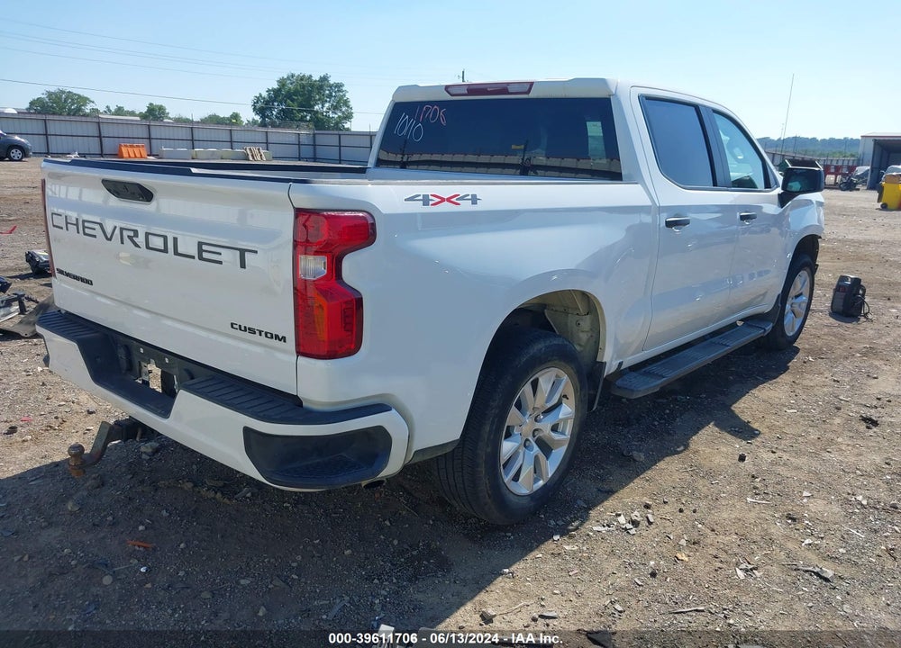 2022 CHEVROLET SILVERADO 1500 4WD SHORT BED CUSTOM VIN: 1GCPDBEK4NZ550264