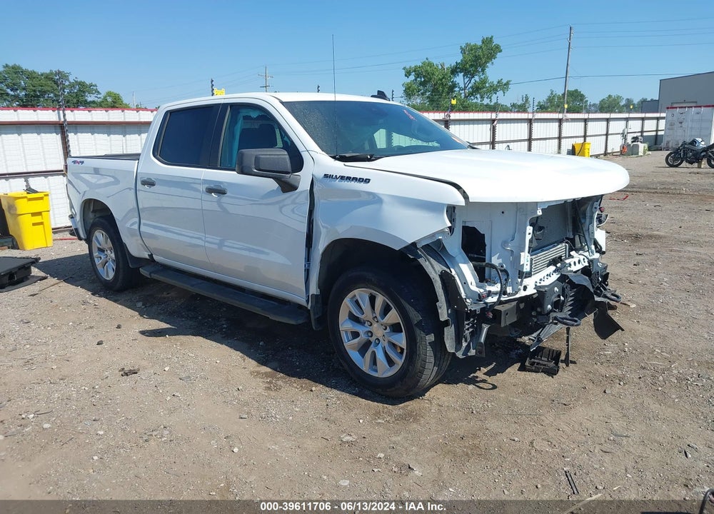 2022 CHEVROLET SILVERADO 1500 4WD SHORT BED CUSTOM VIN: 1GCPDBEK4NZ550264