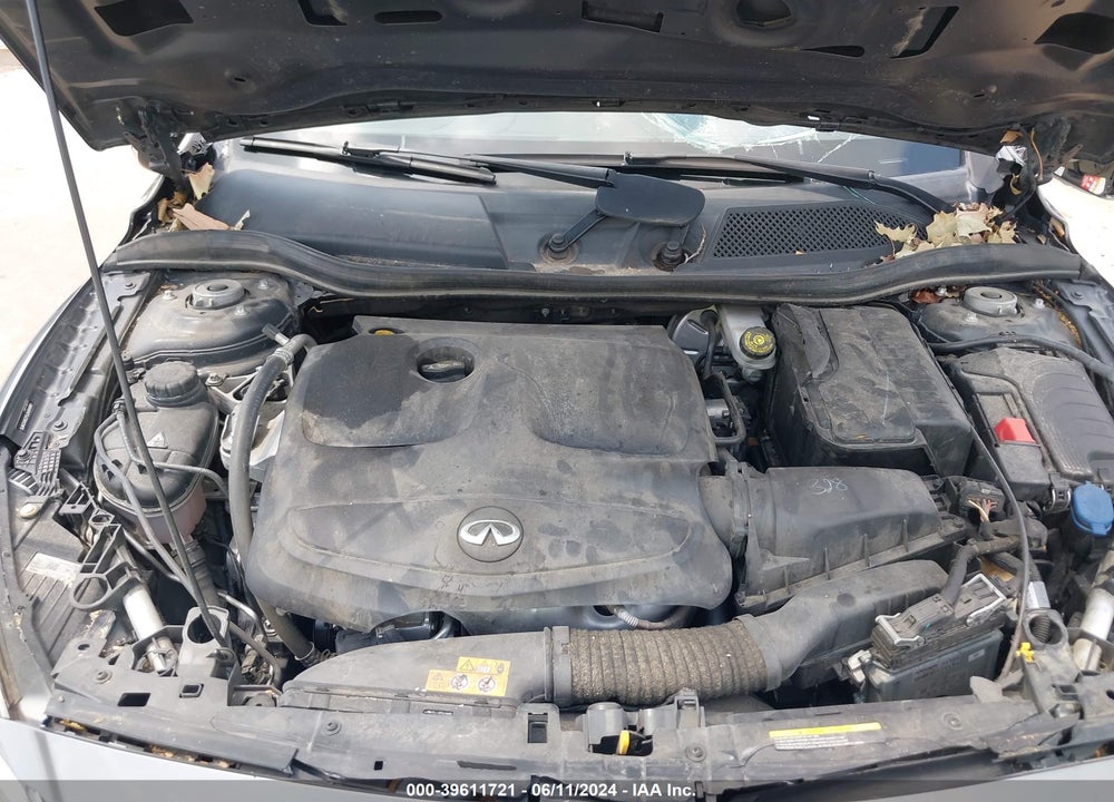 2018 INFINITI QX30 LUXE VIN: SJKCH5CP2JA004961