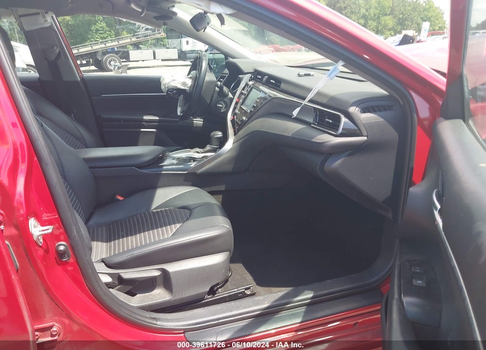 2020 TOYOTA CAMRY SE VIN: 4T1G11AK4LU332548