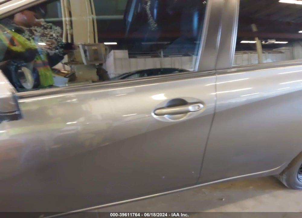 2018 NISSAN VERSA NOTE SV VIN: 3N1CE2CP2JL363913