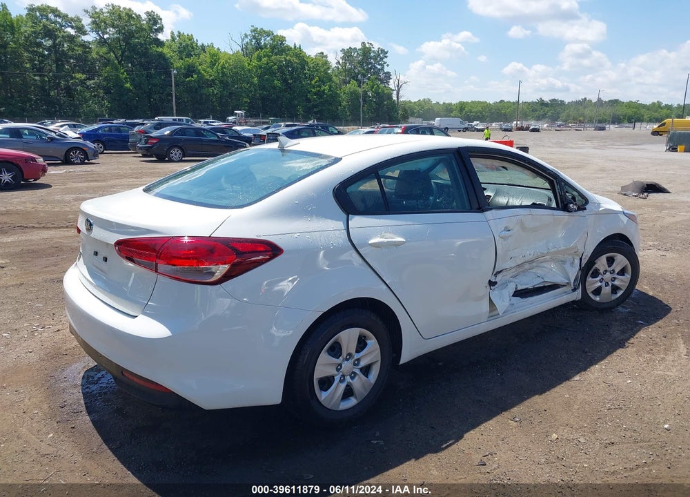 2017 KIA FORTE LX VIN: 3KPFK4A75HE037541
