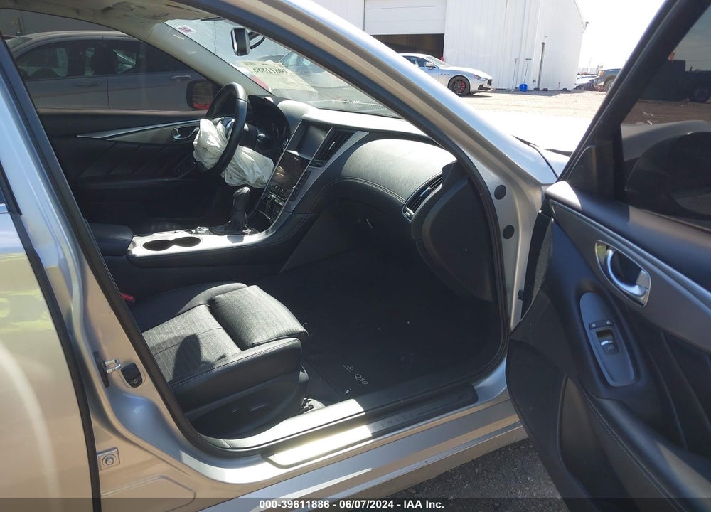 2019 INFINITI Q50 3.0T SIGNATURE EDITION VIN: JN1EV7AR4KM592708