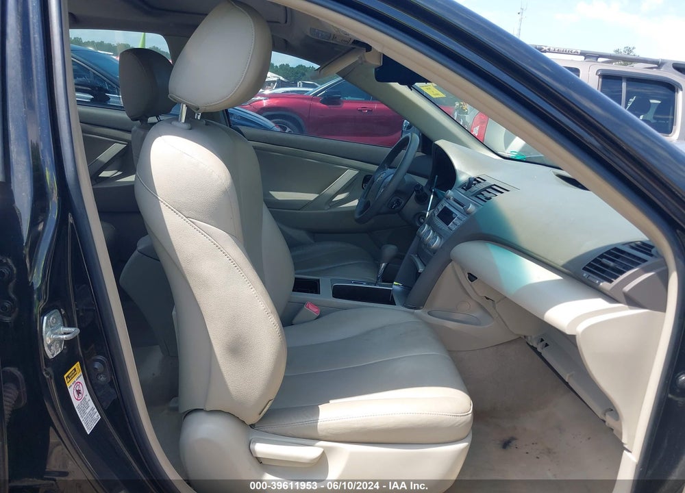 2011 TOYOTA CAMRY LE VIN: 4T1BF3EKXBU175138
