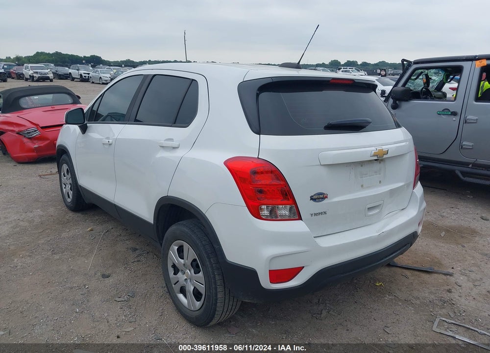 2017 CHEVROLET TRAX LS VIN: KL7CJKSB8HB152481