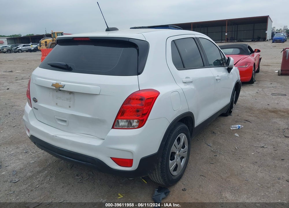 2017 CHEVROLET TRAX LS VIN: KL7CJKSB8HB152481