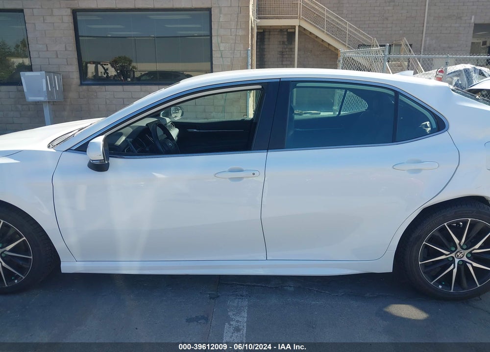 2021 TOYOTA CAMRY SE VIN: 4T1T11AK2MU512949