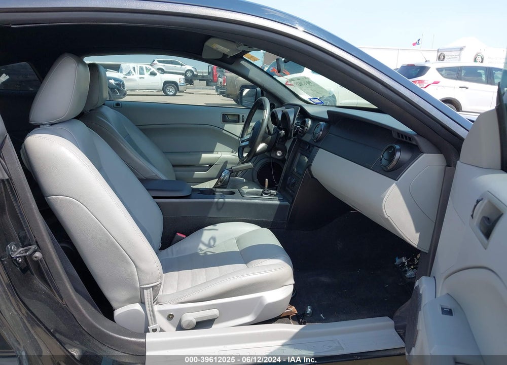 2005 FORD MUSTANG GT DELUXE/GT PREMIUM VIN: 1ZVFT82H655155503