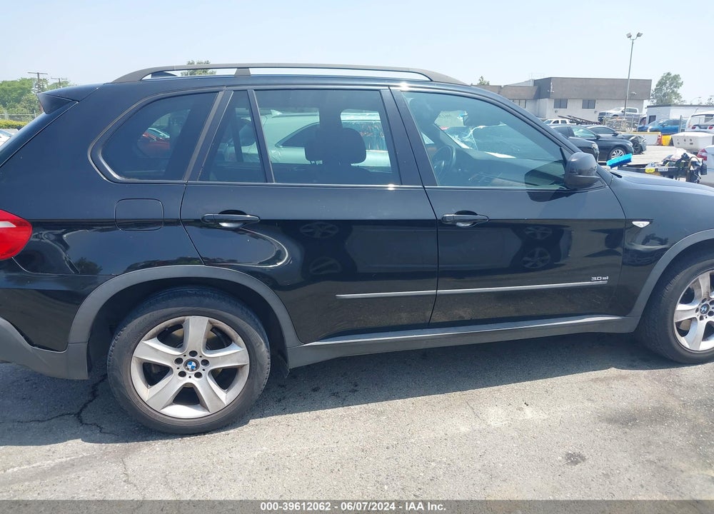 2008 BMW X5 3.0SI VIN: 5UXFE43598L029905