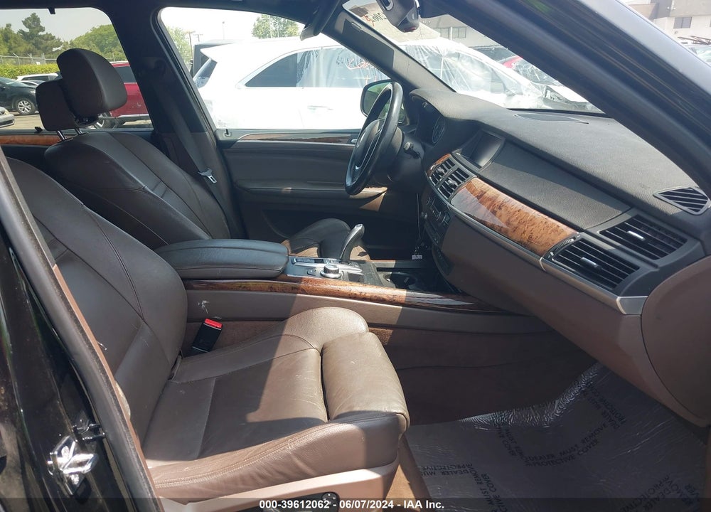 2008 BMW X5 3.0SI VIN: 5UXFE43598L029905