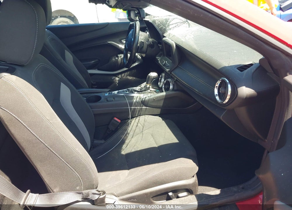 2019 CHEVROLET CAMARO 1LT VIN: 1G1FB3DS6K0116574