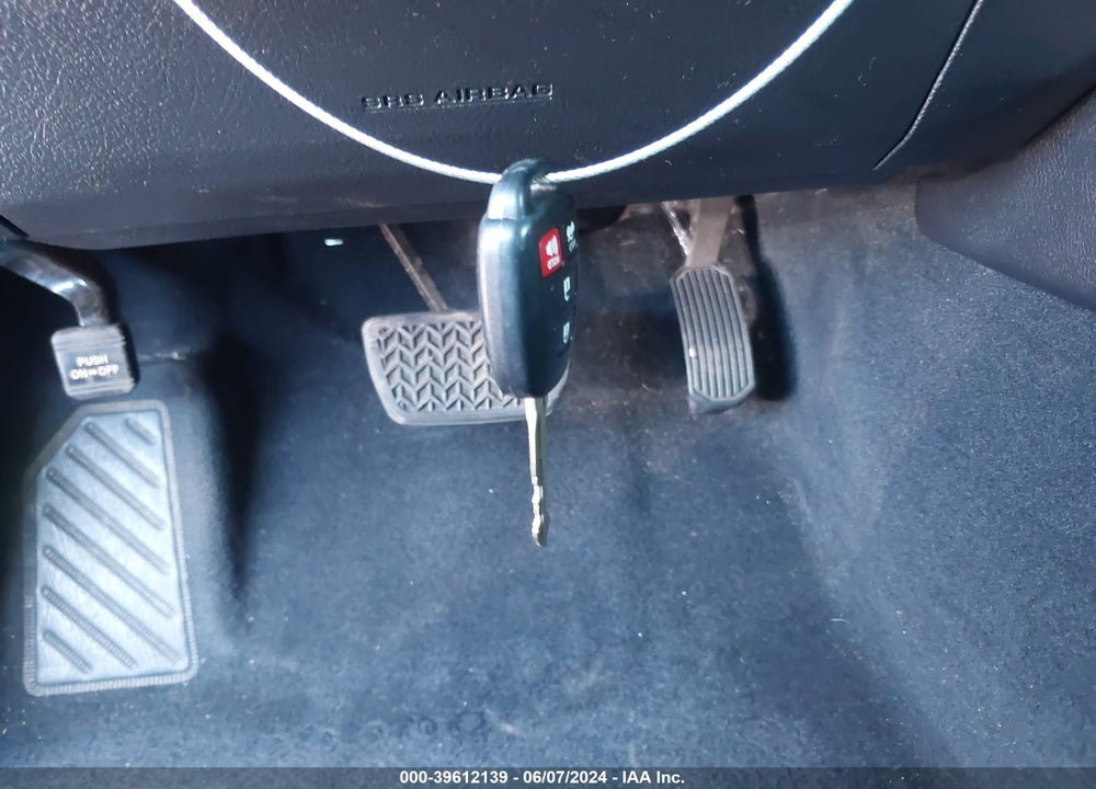 2017 TOYOTA CAMRY SE VIN: 4T1BF1FK3HU678196