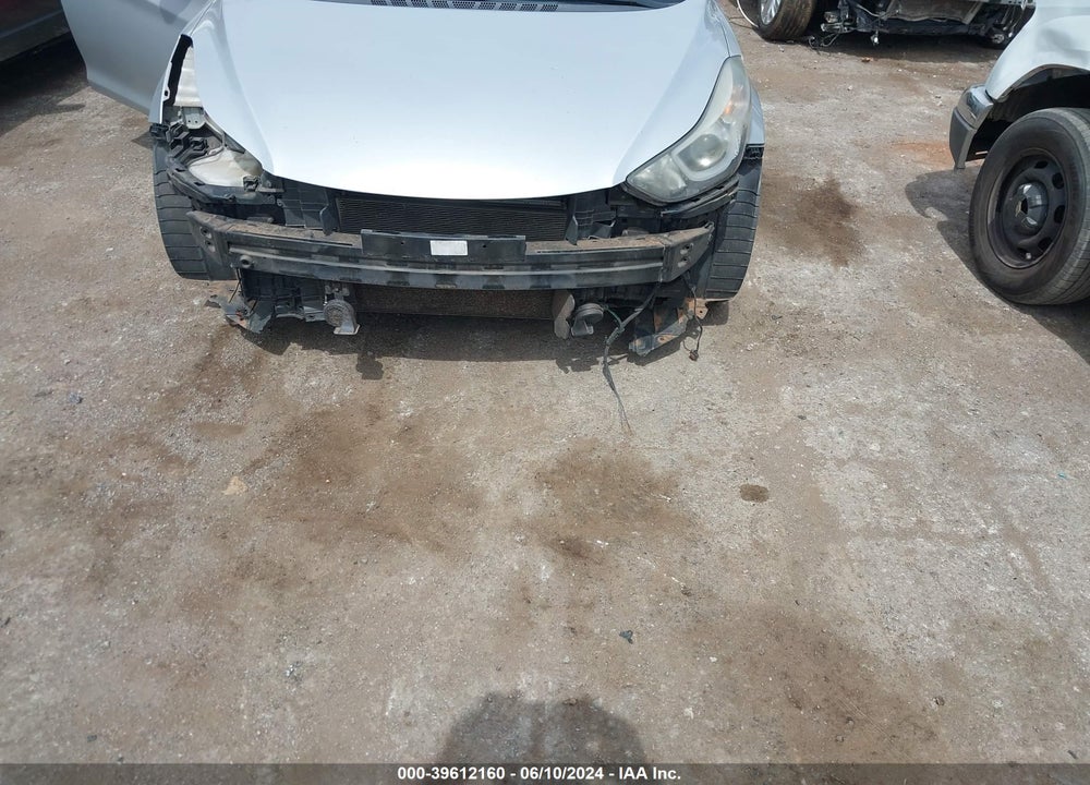 2014 HYUNDAI ELANTRA LIMITED VIN: KMHDH4AE0EU090130