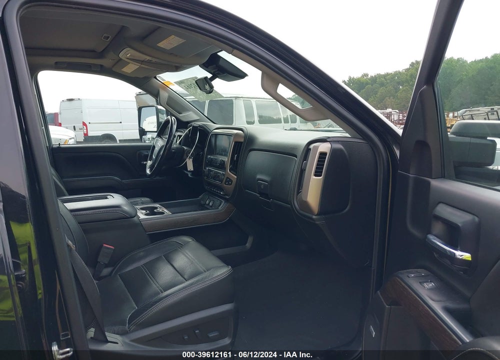 2019 GMC SIERRA 3500HD DENALI VIN: 1GT42WEG8KF130967