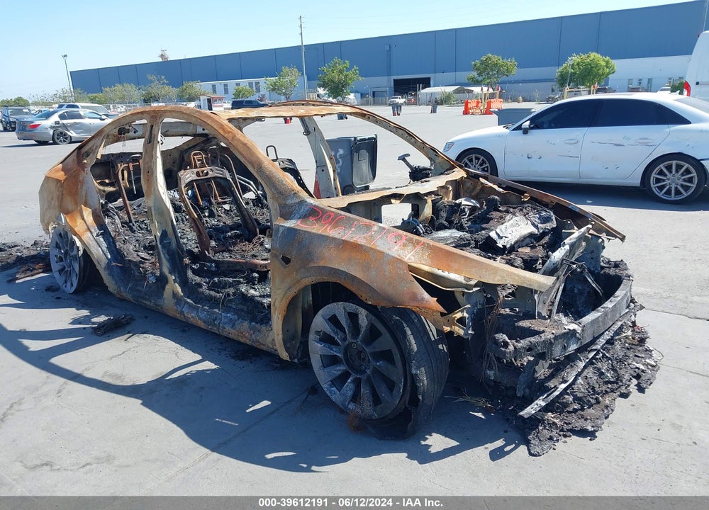 2023 TESLA MODEL Y VIN: 7SAYGDEE6PF637919